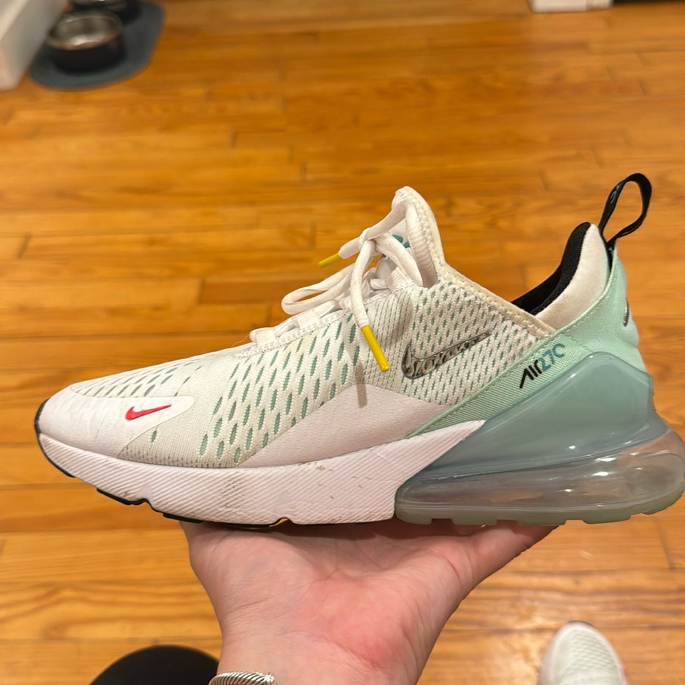 Nike AirMax 270